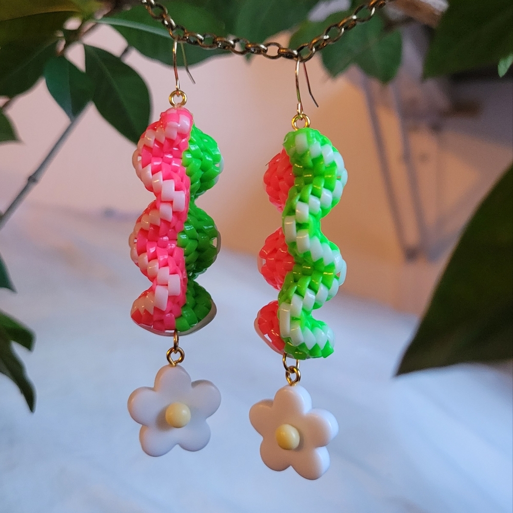 Pink Green Zigzags w Flower Charms - Handmade Lanyard / Scoobidou Earrings